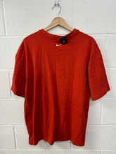 Load image into Gallery viewer, Nike T-Shirt Size Small
