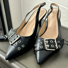 Load image into Gallery viewer, Dress Shoes Womens 7
