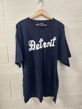 Load image into Gallery viewer, Majestic T-shirt Size XXL
