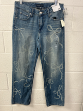 Load image into Gallery viewer, Aeropostale Denim Size 2 (26)
