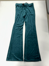 Load image into Gallery viewer, Fashion Nova Pants Size Medium
