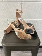 Load image into Gallery viewer, Kate Spade Dress Shoes Womens 10
