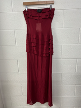 Load image into Gallery viewer, Pepper Mayo Maxi Dress Size Medium
