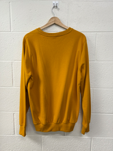 Load image into Gallery viewer, Sweatshirt Size Large
