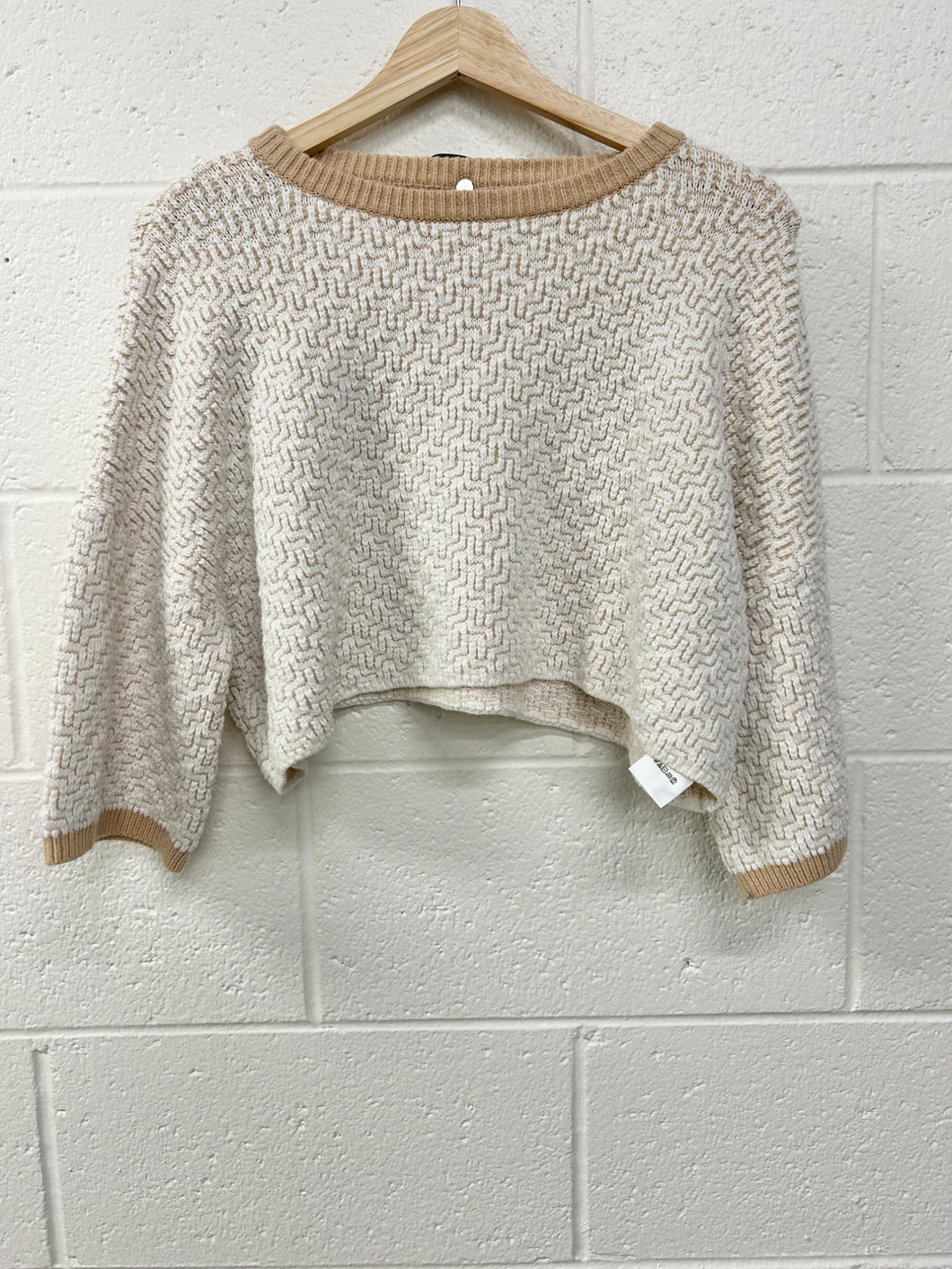 Urban Outfitters ( U ) Sweater Size Small