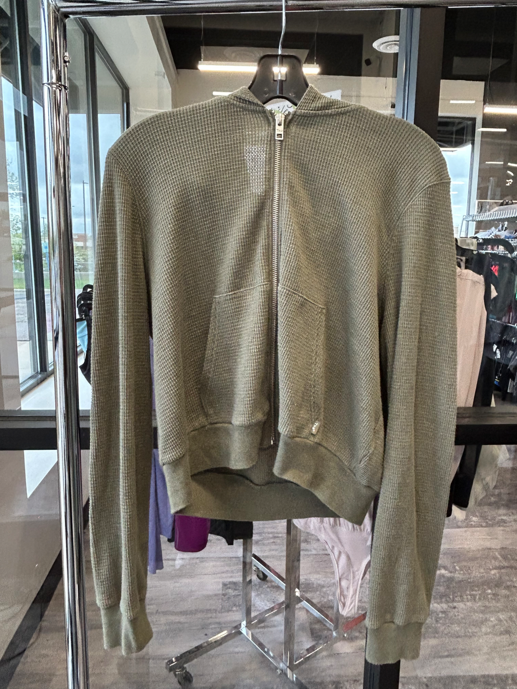 Tna Sweatshirt Size Large