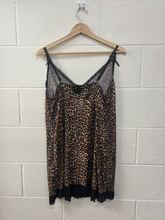 Load image into Gallery viewer, Fashion Nova Dress Size Extra Large
