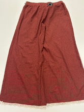 Load image into Gallery viewer, Edikted Pants Size 9/10 (30)
