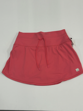 Load image into Gallery viewer, Vuori Athletic Shorts Size Small
