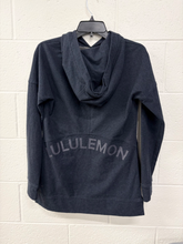 Load image into Gallery viewer, Lulu Lemon Sweatshirt Size Small
