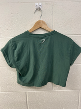 Load image into Gallery viewer, Gym Shark Athletic Top Size Small
