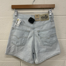 Load image into Gallery viewer, Levi Shorts Size Small
