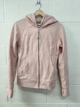 Load image into Gallery viewer, Lululemon Athletic Top Size Small
