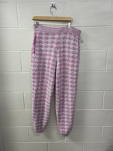 Load image into Gallery viewer, Skims Pants Size Extra Large
