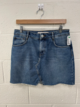 Load image into Gallery viewer, Asos Short Skirt Size Large
