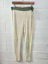 Load image into Gallery viewer, Essentials Pants Size Large
