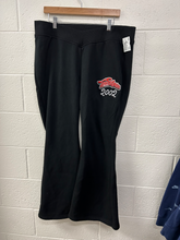 Load image into Gallery viewer, True Religion Pants Size Extra Large
