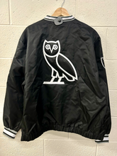 Load image into Gallery viewer, Octobers Very Own Outerwear Size Extra Large
