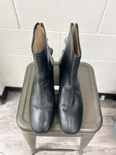 Load image into Gallery viewer, Coach Boots Womens 10
