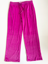 Load image into Gallery viewer, Juicy Couture Pants Size Extra Large
