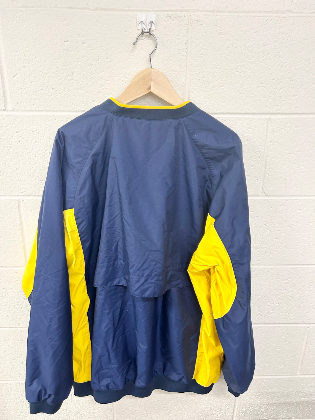 Nike Outerwear Size Extra Large