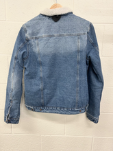 Load image into Gallery viewer, Denim Outerwear Size Medium
