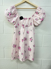 Load image into Gallery viewer, Altar'd State Dress Size Medium
