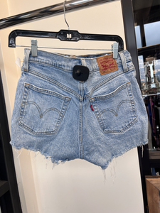 Levi Shorts Size 3/4