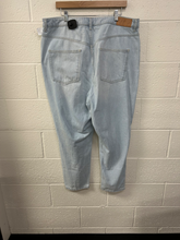 Load image into Gallery viewer, Denim &amp; Co Denim Size 15/16 (34)

