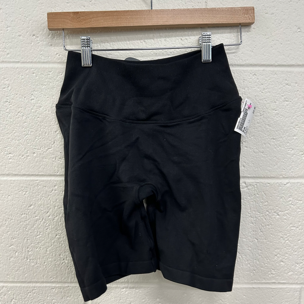 Skims Shorts Size Large