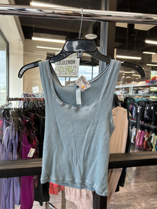 Skims Tank Top Size Large