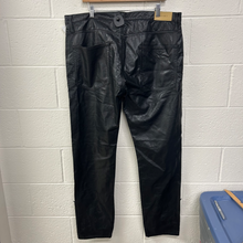 Load image into Gallery viewer, Pants Size 38
