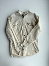 Load image into Gallery viewer, Legendary Whitetails Outerwear Size Medium
