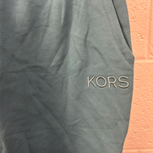 Load image into Gallery viewer, Michael Kors Shorts Size Extra Large
