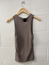 Load image into Gallery viewer, Tna Tank Top Size Small
