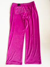 Load image into Gallery viewer, Juicy Couture Pants Size Extra Large
