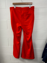 Load image into Gallery viewer, True Religion Pants Size Extra Large
