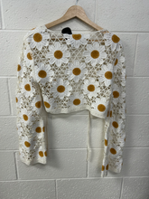 Load image into Gallery viewer, Moon &amp; Madison Long Sleeve Top Size Medium
