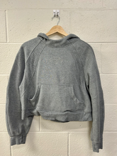 Load image into Gallery viewer, Lululemon Athletic Top Size Medium
