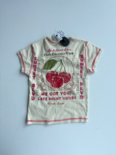 Load image into Gallery viewer, Urban Outfitters ( U ) T-Shirt Size Small
