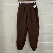 Load image into Gallery viewer, Pants Size Medium
