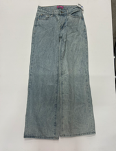 Load image into Gallery viewer, Edikted Denim Size Extra Small
