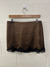 Load image into Gallery viewer, Abercrombie &amp; Fitch Short Skirt Size Medium
