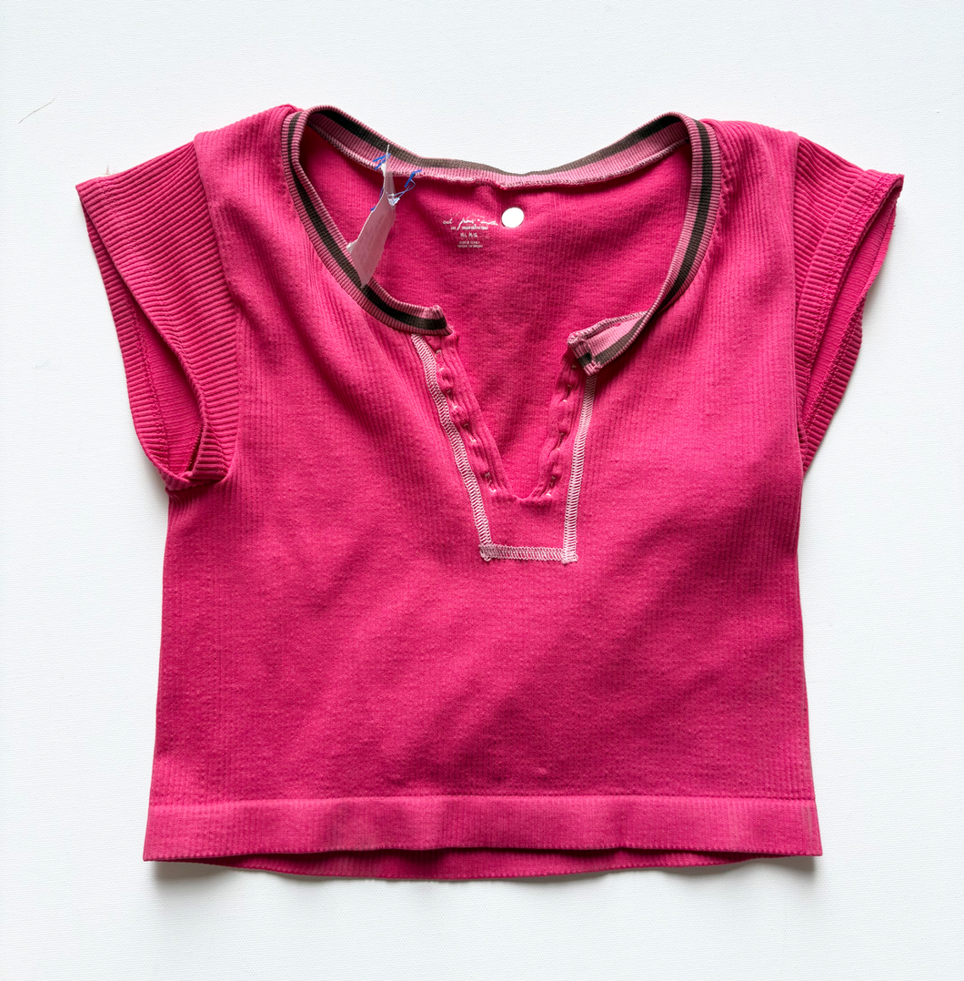 Out From Under Short Sleeve Top Size Medium