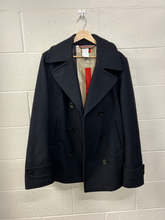 Load image into Gallery viewer, Burberry Heavy Outerwear Size Medium
