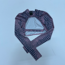 Load image into Gallery viewer, Edikted Athletic Top Size Extra Small
