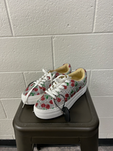 Load image into Gallery viewer, Betsey Johnson Casual Shoes Womens 7.5
