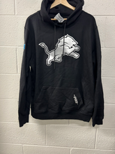 Load image into Gallery viewer, Sweatshirt Size Medium
