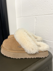 Uggs Casual Shoes Womens 7