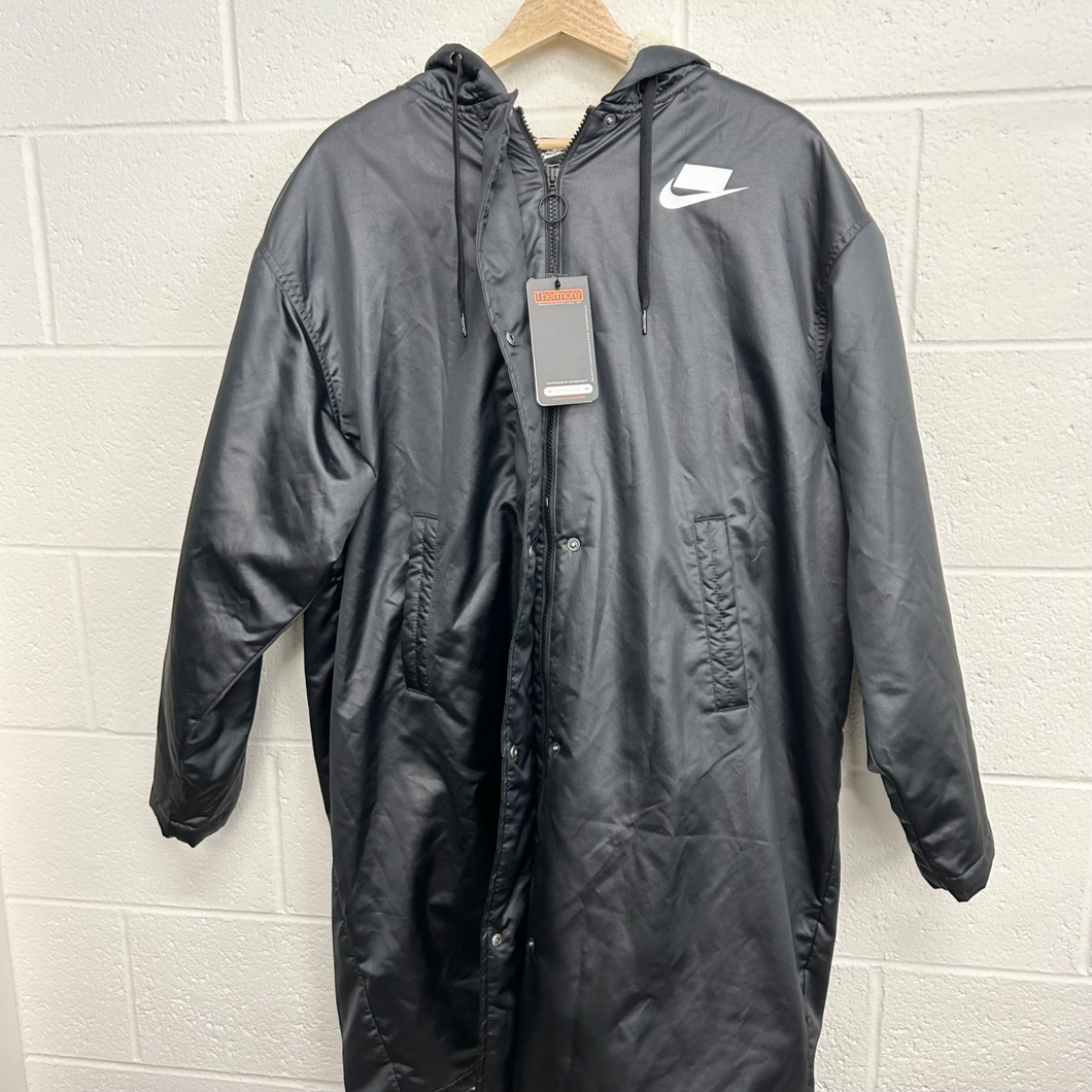 Nike Heavy Outerwear Size Small